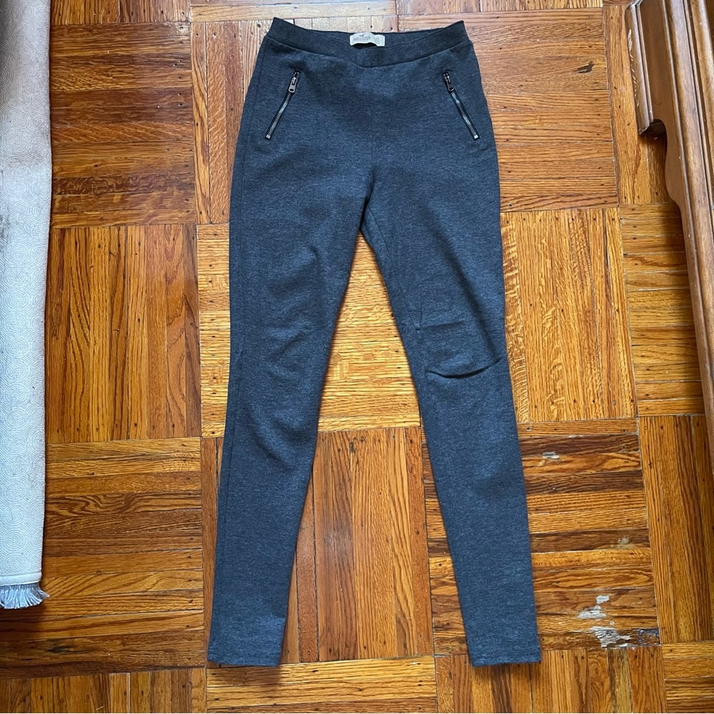 Hollister Gray Leggings Sleek Stretchy Design